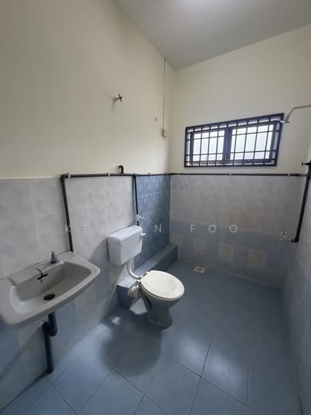 2-storey Terraced House for Sale in Taman Bandar Baru Selatan (Kampar) - Kelvin Foo - Bathroom - PropertyGuru.com.my