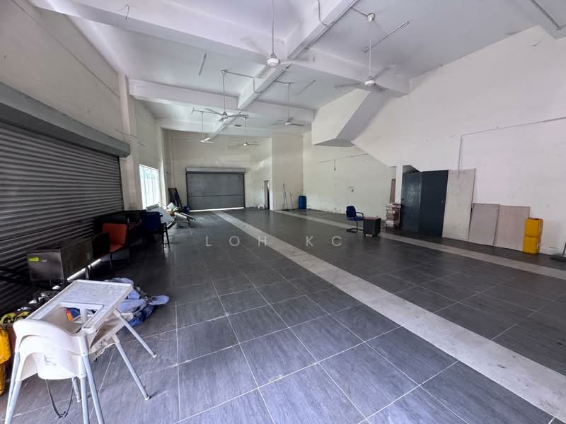 Kedai untuk Disewa di Kampung Medan (Petaling Jaya) - Loh KC - Interior - PropertyGuru.com.my