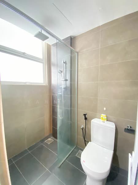 Servis Apartment untuk Disewa di The Loft @ ZetaPark - Yanny Siow - Bathroom - PropertyGuru.com.my