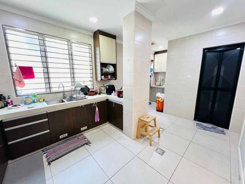 2-storey Terraced House for Sale in Kajang (Selangor) - Hawa Ibrahim - Kitchen - PropertyGuru.com.my