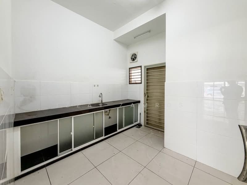 2-storey Terraced House for Sale in Nilai Impian (Nilai) - Izzat Zamros - PropertyGuru.com.my