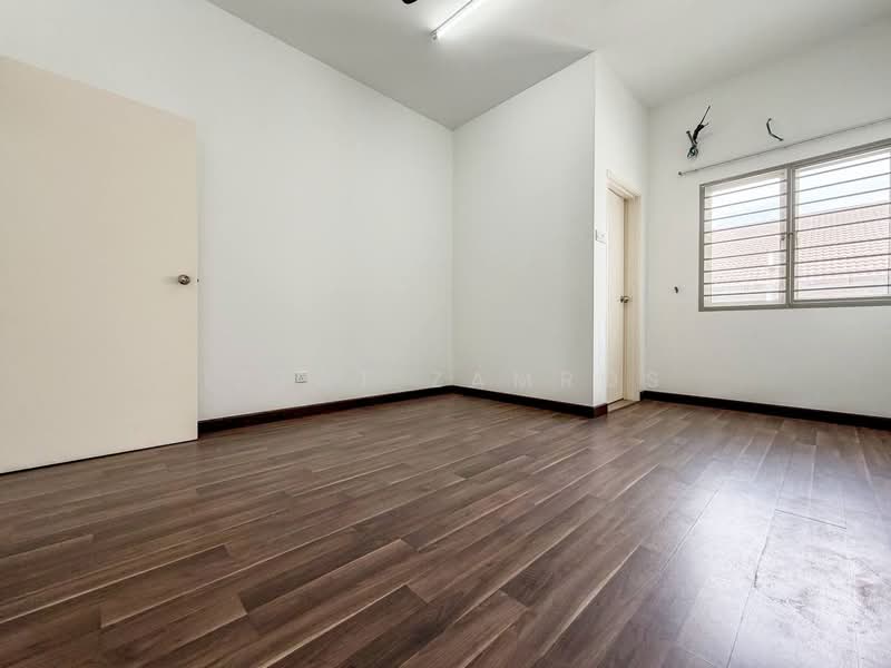2-storey Terraced House for Sale in Nilai Impian (Nilai) - Izzat Zamros - PropertyGuru.com.my