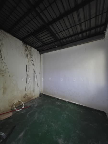 Shop for Sale in Ampang (Kuala Lumpur) - Yanny Siow - Interior - PropertyGuru.com.my
