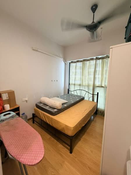 Condominium for Sale at Bay Laurel @ Country Garden Danga Bay - Elroy Chan - Bedroom - PropertyGuru.com.my