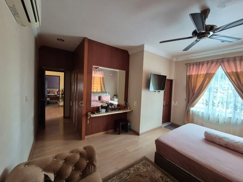 2-storey Terraced House for Sale in Taman Daya (Johor Bahru) - Michelle Lim - Bedroom - PropertyGuru.com.my