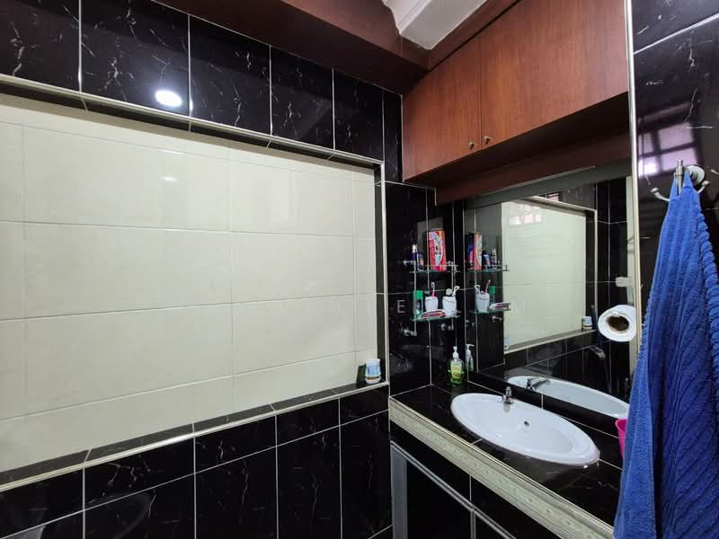 2-storey Terraced House for Sale in Taman Daya (Johor Bahru) - Michelle Lim - Bathroom - PropertyGuru.com.my