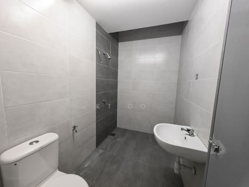 Rumah Teres 2 Tingkat untuk Dijual di Kampung Sungai Jarom (Jenjarom) - KT Go - Bathroom - PropertyGuru.com.my