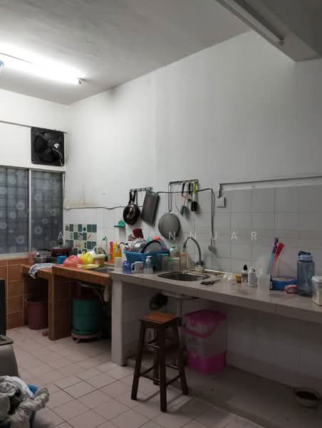2-storey Terraced House for Sale in Pantai Dalam (Pantai) - Asri Annuar - Kitchen - PropertyGuru.com.my