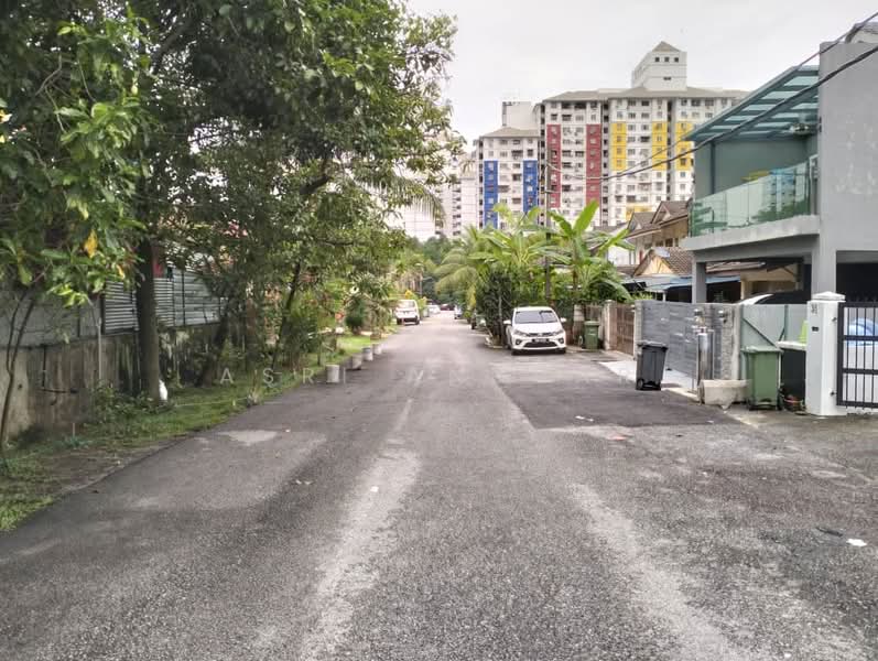 2-storey Terraced House for Sale in Pantai Dalam (Pantai) - Asri Annuar - Exterior - PropertyGuru.com.my