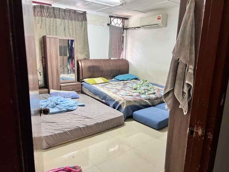 2-storey Terraced House for Sale in Pantai Dalam (Pantai) - Asri Annuar - Bedroom - PropertyGuru.com.my
