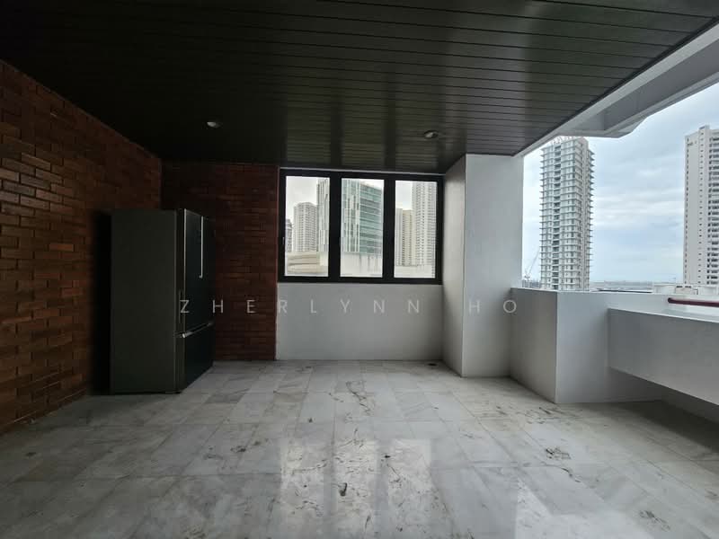Pangsapuri untuk Disewa di Festival Apartment - Zherlynn Ho - Balcony - PropertyGuru.com.my