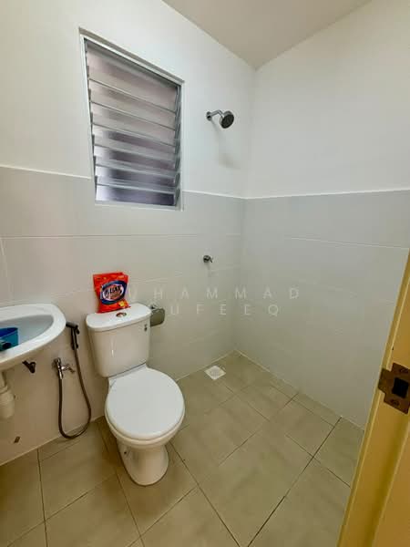 Rumah Teres 1 Tingkat untuk Disewa di Iringan Bayu (Seremban) - Muhammad Taufeeq - Bathroom - PropertyGuru.com.my