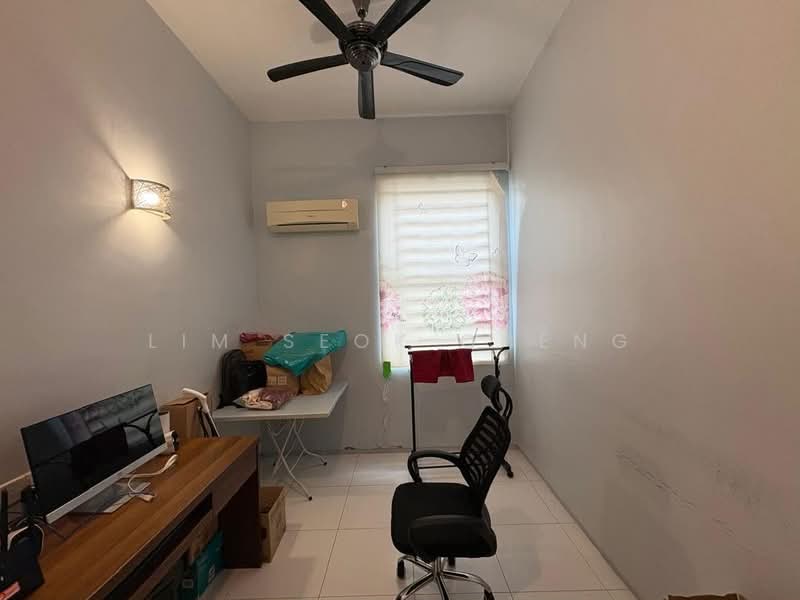 3-storey Terraced House for Sale in Bayan Baru (Penang) - Lim Seok Cheng - Study - PropertyGuru.com.my
