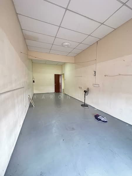 Shop for Sale in Pekan Nenas (Jeram Batu) - Sharon Ong - Interior - PropertyGuru.com.my