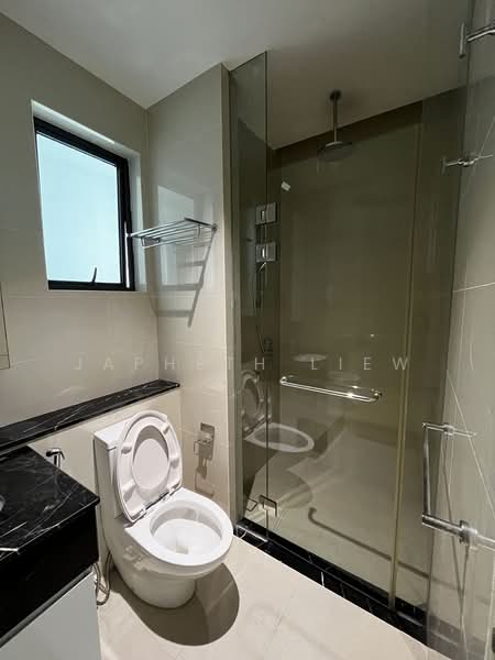 Kondominium untuk Disewa di Bay 21 - Japheth Liew - Bathroom - PropertyGuru.com.my