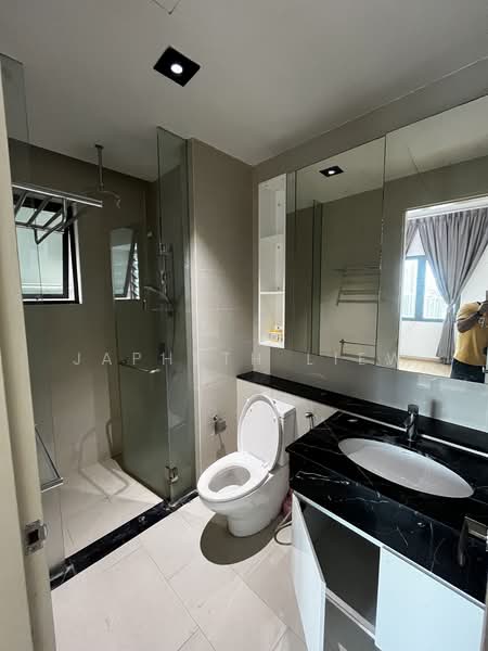 Kondominium untuk Disewa di Bay 21 - Japheth Liew - Bathroom - PropertyGuru.com.my