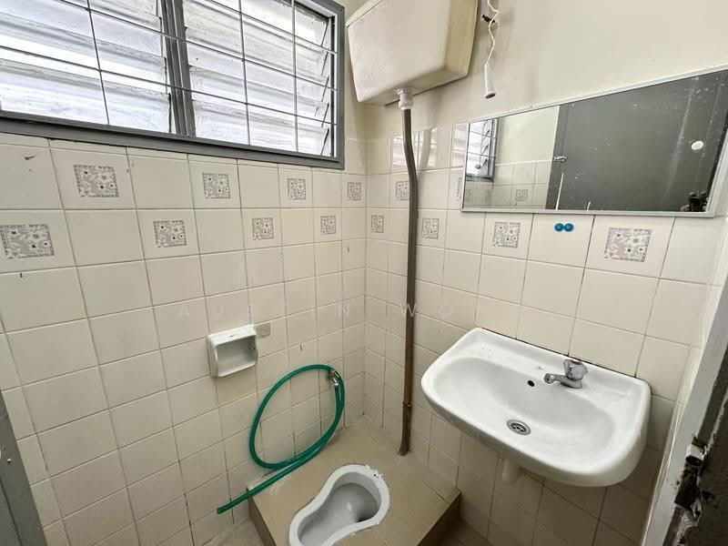 2-storey Terraced House for Rent in Usj 6 (Subang Jaya) - Austin Wong - Bathroom - PropertyGuru.com.my