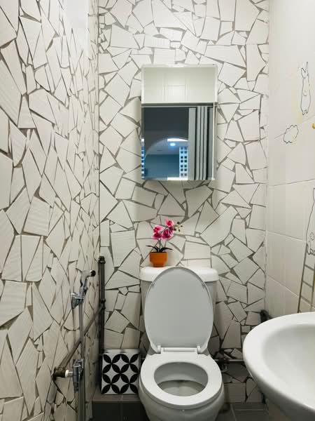 Rumah Bandar untuk Disewa di Tanjung Bungah (Penang) - Zherlynn Ho - Bathroom - PropertyGuru.com.my