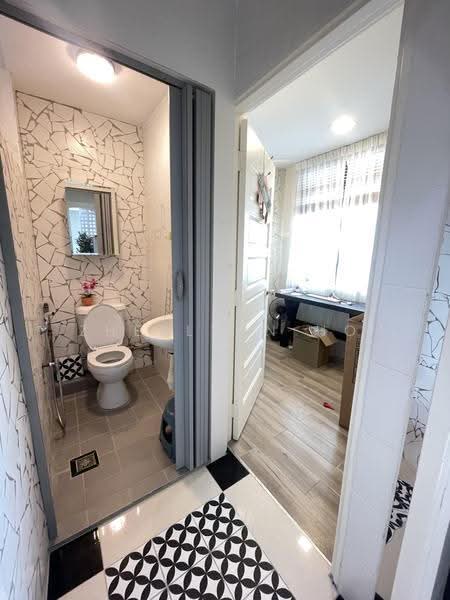Townhouse for Rent in Tanjung Bungah (Penang) - Zherlynn Ho - Bathroom - PropertyGuru.com.my
