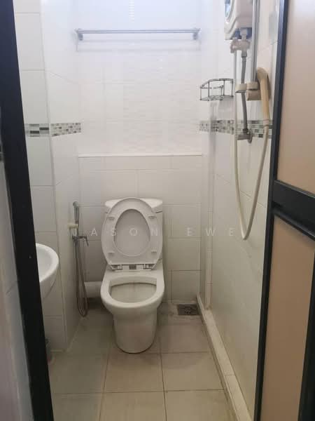 Apartment for Sale at Desa Permai Indah Apartment - Jason Ewe - Bathroom - PropertyGuru.com.my