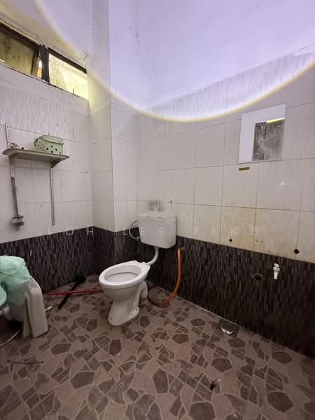 Kedai / Pejabat untuk Disewa di Taman Tampoi Utama (Johor Bahru) - Cora Loh - PropertyGuru.com.my