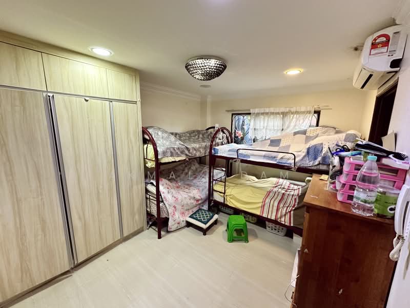 Semi-Detached House for Sale in SS4 (Petaling Jaya) - Akmal Adam - Bedroom - PropertyGuru.com.my