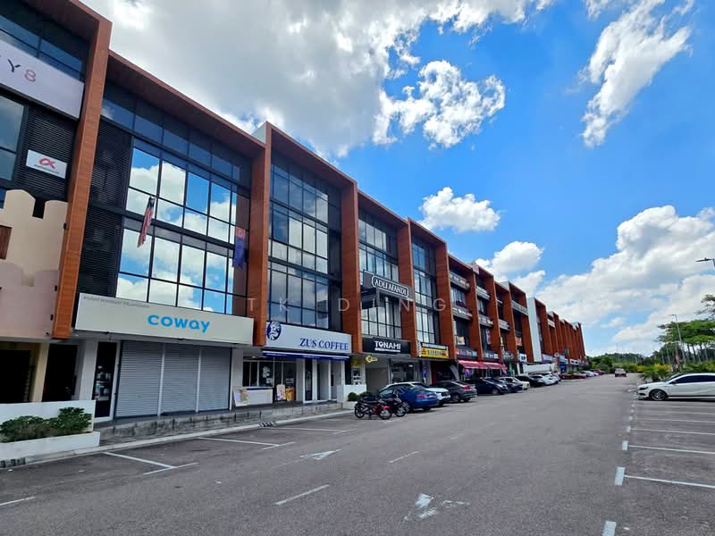 Shop for Sale in Taman Damansara Aliff (Tampoi) - TK Ding - Exterior - PropertyGuru.com.my