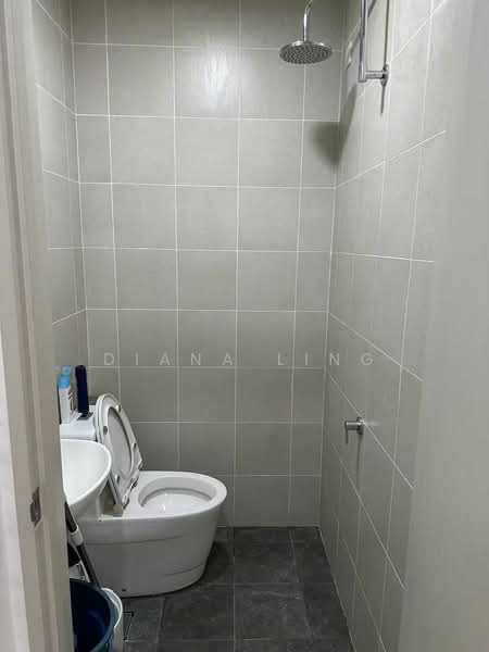 Service Residence for Sale at Far East - Diana Ling - Bathroom - PropertyGuru.com.my