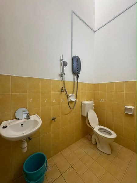 2-storey Terraced House for Sale in Taman JP Perdana (Johor Bahru) - Ziyan Liew - Bathroom - PropertyGuru.com.my