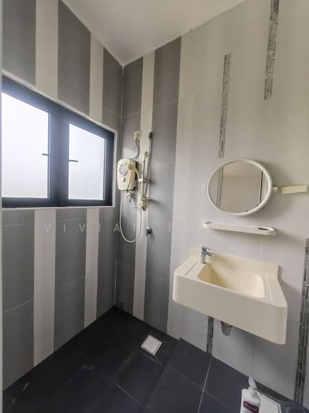 Condominium for Rent at Treetops Residence - Vivian Foong - Bathroom - PropertyGuru.com.my