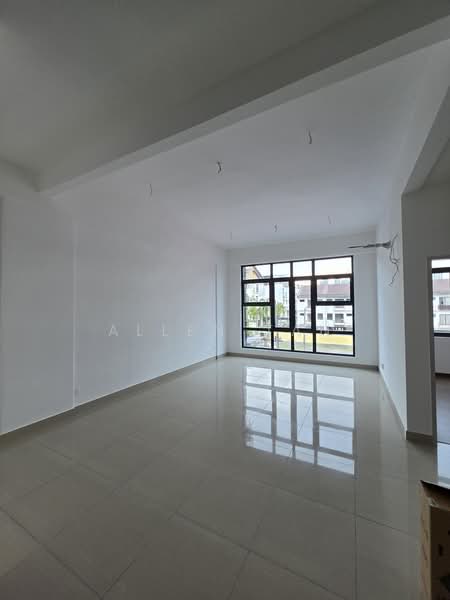 Townhouse for Rent in Kampung Sungai Kayu Ara (Petaling Jaya) - Allen Tan - Living Room - PropertyGuru.com.my