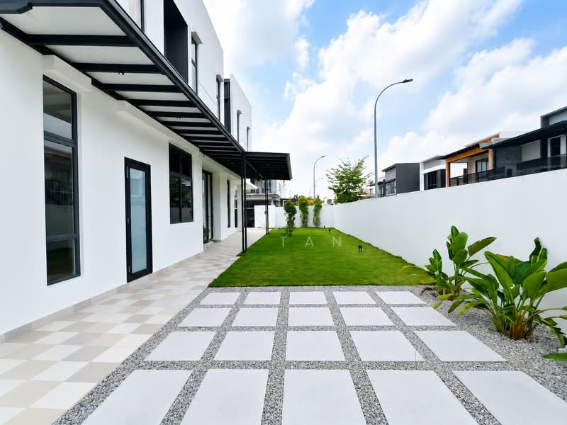 Rumah Berkembar untuk Dijual di Taman Gaya (Ulu Tiram) - KT Tan - Exterior - PropertyGuru.com.my
