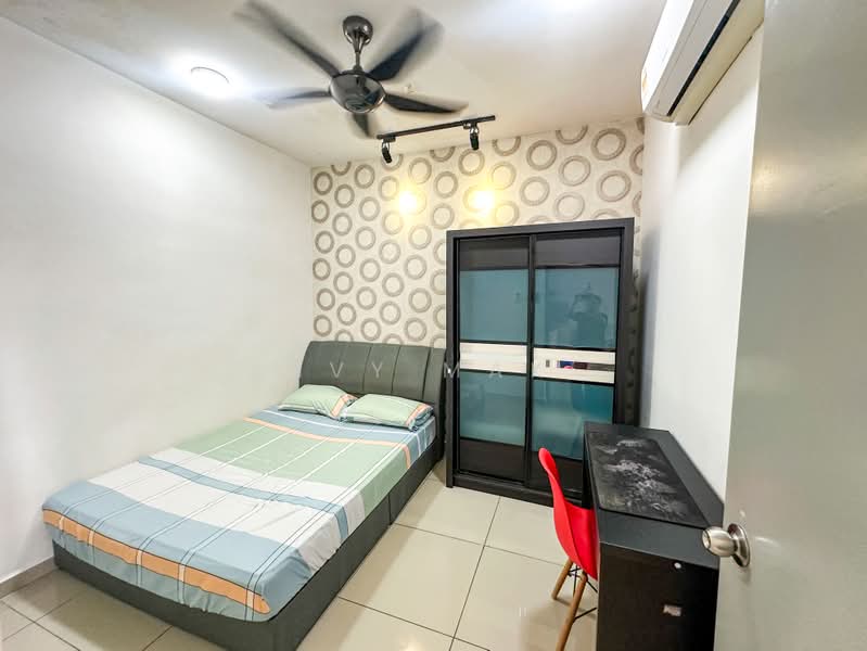 Condominium for Rent at The Edge Residence - Ivy Mak - Bedroom - PropertyGuru.com.my