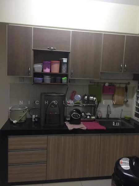 Kondominium untuk Dijual di Bayan Villa, Seri Kembangan - Nicholas Lew - Kitchen - PropertyGuru.com.my