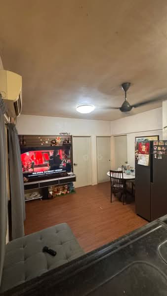 Apartment for Sale at Sri Aman Block G (Sri Aman Block 6) - CK Ooi - Living Room - PropertyGuru.com.my