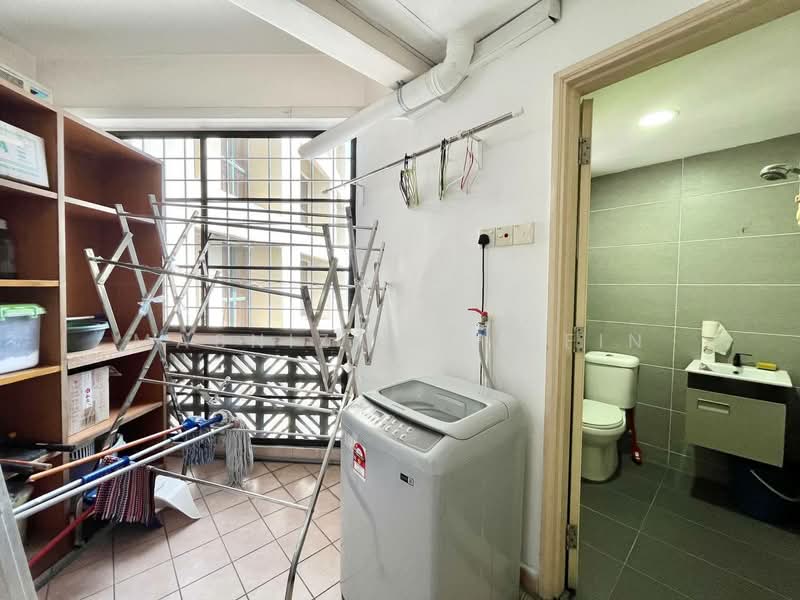 Service Residence for Sale at Three28 Tun Razak - Masnizah Arifin - Bathroom - PropertyGuru.com.my