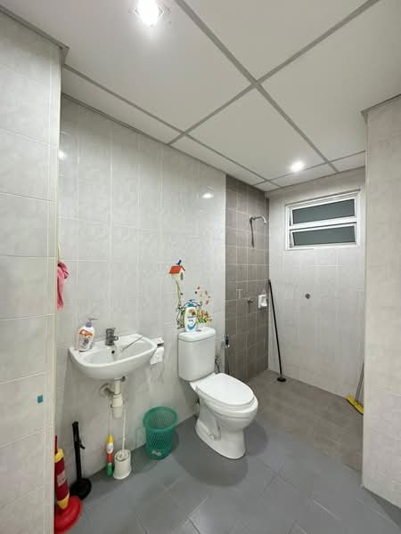 Condominium for Sale at Sterling - Allen Tan - Bathroom - PropertyGuru.com.my