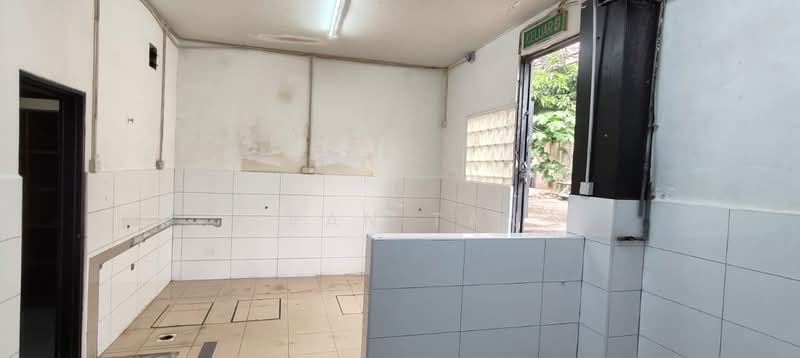 Kedai untuk Disewa di Happy Garden (Kuchai Lama) - Ivan Tan - Interior - PropertyGuru.com.my