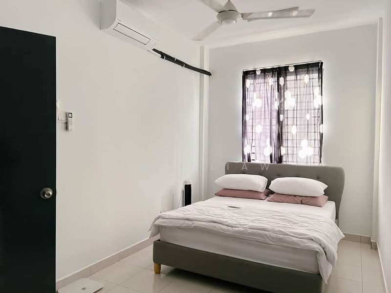 Pangsapuri untuk Disewa di Orchis Apartment - Pinky Liaw - Bedroom - PropertyGuru.com.my