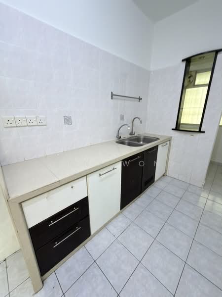 Kondominium untuk Dijual di Vistaria Condominium - Fanny Wong - Kitchen - PropertyGuru.com.my