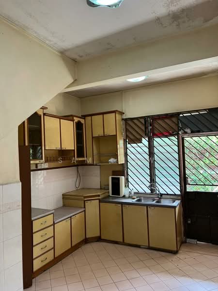 Rumah Teres 2 Tingkat untuk Dijual di Saleng (Senai) - Sam Liew - Kitchen - PropertyGuru.com.my