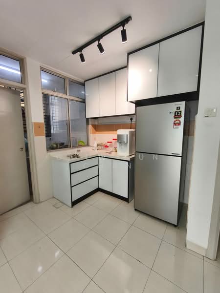 Pangsapuri untuk Disewa di Kipark Apartment - Chew Yun Chan - Kitchen - PropertyGuru.com.my