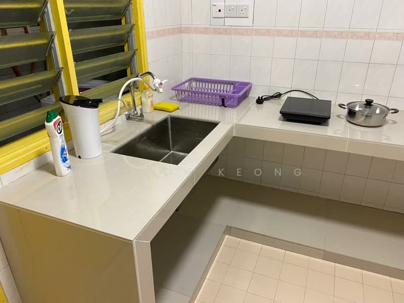 Apartment for Rent at Kenanga Apartments - Ng Hon Keong - Kitchen - PropertyGuru.com.my