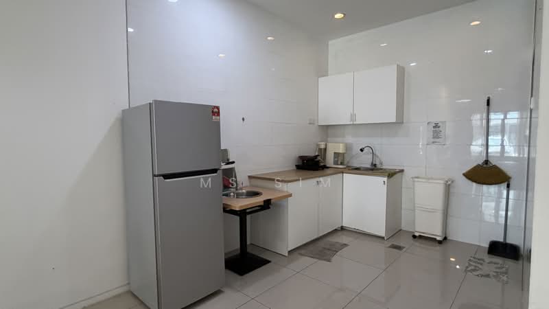 Rumah Teres 2 Tingkat untuk Disewa di Puchong (Selangor) - Ms Sim - Kitchen - PropertyGuru.com.my