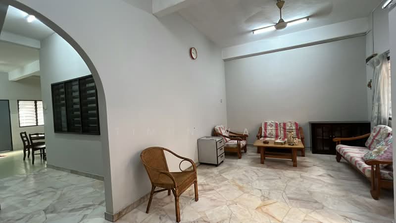Rumah Teres 2 Tingkat untuk Disewa di Kampung Sungai Way (Petaling Jaya) - Timun Wan - Living Room - PropertyGuru.com.my