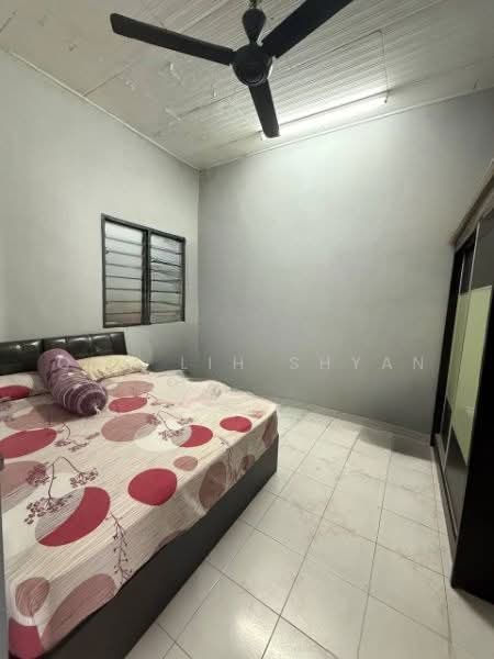 1-storey Terraced House for Sale in Taman Ungku Tun Aminah (Skudai) - Ong Lih Shyan - Bedroom - PropertyGuru.com.my