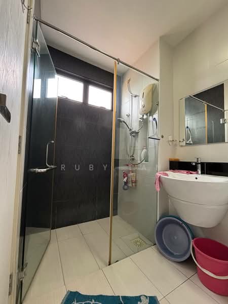 Service Residence for Rent at Sky Peak Residences - Ruby Tan - Bathroom - PropertyGuru.com.my