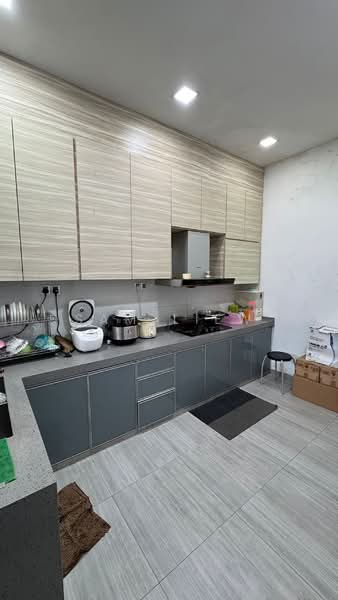 Rumah Kluster untuk Dijual di Skudai (Johor) - Sam Liew - Kitchen - PropertyGuru.com.my