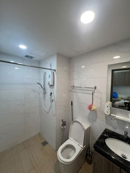 Servis Apartment untuk Disewa di Country Garden Central Park - Daren Tee - Bathroom - PropertyGuru.com.my