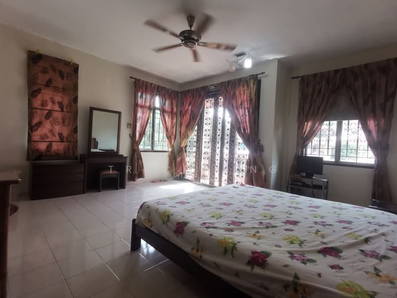 Rumah Berkembar untuk Dijual di Taman Nusa Idaman (Iskandar Puteri (Nusajaya)) - Tracey Eng - Master Bedroom - PropertyGuru.com.my